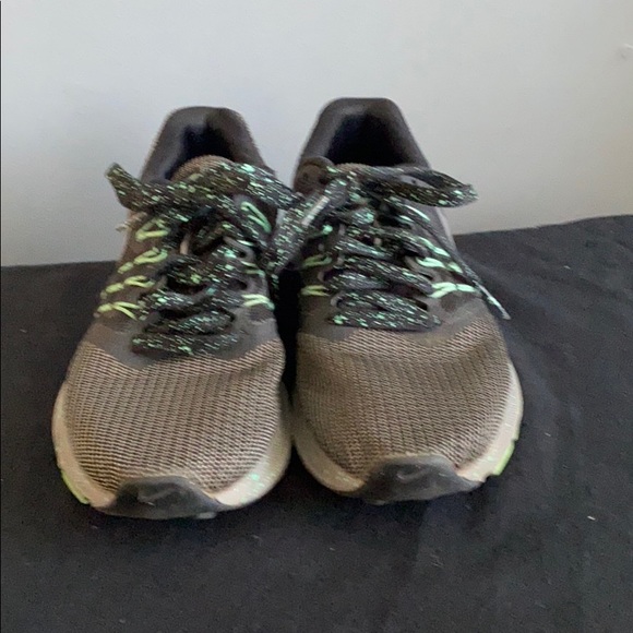 Nike - Picture 3 of 7